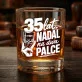 Zestaw Prezentowy Whisky Na 35 Rocznice Ślubu Na Walentynki Dla Mężczyzny: 35 Lat. Nadal Na Dwa Zestaw Prezentowy Whisky Na 35 Rocznice Ślubu Na Walentynki Dla Mężczyzny: 35 Lat. Nadal Na Dwa