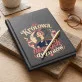 Kalendarz Książkowy A5 2027 Dla Młodej Mamy Prezent Na Dzień Mamy Dla Kobiety: Nocna Bohaterka Retro Kalendarz Książkowy A5 2027 Dla Młodej Mamy Prezent Na Dzień Mamy Dla Kobiety: Nocna Bohaterka Retro