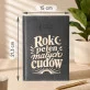 Kalendarz Książkowy A5 2027 Na Urodziny Prezent Dla Kobiety: Subtelne Retro Cuda Kalendarz Książkowy A5 2027 Na Urodziny Prezent Dla Kobiety: Subtelne Retro Cuda