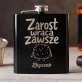 Piersiówka Z Grawerem Dla Barbera Prezent Dla Mężczyzny: Zarost Wraca Zawsze Piersiówka Z Grawerem Dla Barbera Prezent Dla Mężczyzny: Zarost Wraca Zawsze