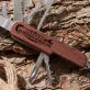 Scyzoryk Z Grawerem Na Emeryturę Prezent Dla Emeryta Mężczyzny: Legenda Nie Przechodzi Scyzoryk Z Grawerem Na Emeryturę Prezent Dla Emeryta Mężczyzny: Legenda Nie Przechodzi