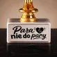 Statuetka Z Grawerem Na Rocznicę Ślubu Prezent Na Walentynki Dla Pary: Para Nie Do Pary