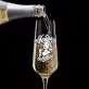 Kieliszek Do Szampana Z Grawerem Na Urodziny Prezent Dla Kobiety: Bąbelkowa Elegancja Kieliszek Do Szampana Z Grawerem Na Urodziny Prezent Dla Kobiety: Bąbelkowa Elegancja