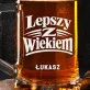 Kufel Personalizowany z Grawerem Na 60 Urodziny Prezent Dla 60 Latka Mężczyzny: Elegancka Retro Kufel Personalizowany z Grawerem Na 60 Urodziny Prezent Dla 60 Latka Mężczyzny: Elegancka Retro