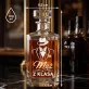 Karafka Do Whisky z Grawerem Dla Męża Prezent Na Rocznicę Ślubu: Mąż Z Klasą Karafka Do Whisky z Grawerem Dla Męża Prezent Na Rocznicę Ślubu: Mąż Z Klasą