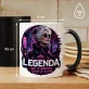 Kubek Z Nadrukiem Dla Starszej Pani Prezent Dla Kobiety: Neonowa Legenda Z Klasą Kubek Z Nadrukiem Dla Starszej Pani Prezent Dla Kobiety: Neonowa Legenda Z Klasą