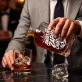 Karafka Do Whisky z Grawerem Na Dzień Mężczyzny Prezent: Awaryjny Zapas Charyzmy