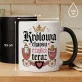 Kubek Z Nadrukiem Dla Noworodka I Mamy Prezent Na Dzień Mamy Dla Kobiety: Królowa Chaosu Kubek Z Nadrukiem Dla Noworodka I Mamy Prezent Na Dzień Mamy Dla Kobiety: Królowa Chaosu