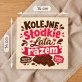 Czekolada Z Truskawkami Na Rocznicę Prezent Na Walentynki Dla Kobiety: Słodkie Rocznicowe Żarty Czekolada Z Truskawkami Na Rocznicę Prezent Na Walentynki Dla Kobiety: Słodkie Rocznicowe Żarty