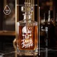 Karafka Do Whisky z Grawerem Na Dzień Chłopaka Prezent Dla Chłopaka: Duch Buntu Karafka Do Whisky z Grawerem Na Dzień Chłopaka Prezent Dla Chłopaka: Duch Buntu
