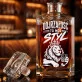 Karafka Do Whisky z Grawerem Dla Czterdziestolatka Prezent Na 40 Urodziny: Manifest Dojrzałości Karafka Do Whisky z Grawerem Dla Czterdziestolatka Prezent Na 40 Urodziny: Manifest Dojrzałości