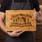 Deska Do Krojenia Na Zakończenie Roku Prezent Dla Mężczyzny: Herb Mistrza Noża