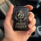 Zapalniczka Z Grawerem Na 18 Prezent Dla Mężczyzny: Szlachetny Emblemat