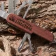 Scyzoryk Z Grawerem Dla Emeryta Prezent Na Emeryturę Dla Mężczyzny: Emerytura Zasłużona Scyzoryk Z Grawerem Dla Emeryta Prezent Na Emeryturę Dla Mężczyzny: Emerytura Zasłużona