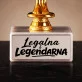 Statuetka Z Grawerem Na 18 Urodziny Prezent Dla Kobiety: Legalna I Legendarna