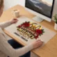 Podkładka Na Biurko 40x60cm Na 60 Rocznicę Ślubu Prezent Na Walentynki Dla Pary: Sześćdziesiąt Lat Miłości Podkładka Na Biurko 40x60cm Na 60 Rocznicę Ślubu Prezent Na Walentynki Dla Pary: Sześćdziesiąt Lat Miłości