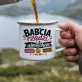 Kubek Emaliowany Dla Babci Prezent Na Dzień Babci Dla Kobiety: Babcia Z Humorem Kubek Emaliowany Dla Babci Prezent Na Dzień Babci Dla Kobiety: Babcia Z Humorem