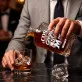 Karafka Do Whisky z Grawerem Dla Faceta Który Ma Wszystko Prezent Dla Mężczyzny: Coś, Czego Nie Ma