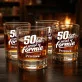 Szklanki Do Whisky z Grawerem Na 50 Lecie Ślubu Prezent Dla Mężczyzny: 50 Lat I Wciąż W Formie Szklanki Do Whisky z Grawerem Na 50 Lecie Ślubu Prezent Dla Mężczyzny: 50 Lat I Wciąż W Formie