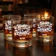 Szklanki Do Whisky z Grawerem Dla Współpracownika Prezent Dla Mężczyzny: Biuro Bez Ciebie To Chaos Szklanki Do Whisky z Grawerem Dla Współpracownika Prezent Dla Mężczyzny: Biuro Bez Ciebie To Chaos