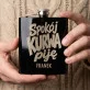 Piersiówka Z Grawerem Dla Niego Prezent Na Walentynki Dla Mężczyzny: Spokój Kurwa Piję Piersiówka Z Grawerem Dla Niego Prezent Na Walentynki Dla Mężczyzny: Spokój Kurwa Piję