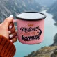Kubek Emaliowany Dla Noworodka I Mamy Prezent Na Dzień Mamy Dla Kobiety: Suchy Humor Macierzyństwa Kubek Emaliowany Dla Noworodka I Mamy Prezent Na Dzień Mamy Dla Kobiety: Suchy Humor Macierzyństwa