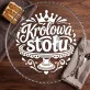 Patera Na Ciasto Na Gwiazdkę Prezent Dla Kobiety: Elegancja Z Humorem Patera Na Ciasto Na Gwiazdkę Prezent Dla Kobiety: Elegancja Z Humorem