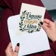 Kartka z Życzeniami Na 60 Urodziny Dla 60 Latka Mężczyzny: Elegancki Botaniczny