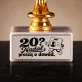 Statuetka Z Grawerem Na 20 Urodziny Prezent Dla Kobiety: 20? Nadal Proszą O Dowód.