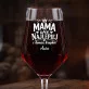 Mega Kieliszek Do Wina z Grawerem Dla Mamy Prezent Na Dzień Mamy Dla Kobiety: Mama Wie Najlepiej Mega Kieliszek Do Wina z Grawerem Dla Mamy Prezent Na Dzień Mamy Dla Kobiety: Mama Wie Najlepiej