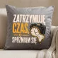 Poduszka Dekoracyjna Dla Fotografa Prezent Dla Mężczyzny: Zatrzymuję Czas, Spóźniam Się Poduszka Dekoracyjna Dla Fotografa Prezent Dla Mężczyzny: Zatrzymuję Czas, Spóźniam Się