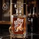 Karafka Do Whisky z Grawerem Dla Wspinacza Prezent: Szczytowy Toast Karafka Do Whisky z Grawerem Dla Wspinacza Prezent: Szczytowy Toast