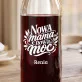 Karafka Do Wina Personalizowana Dla Młodej Mamy Prezent Na Dzień Mamy Dla Kobiety: Nowa Mama, Nowa Moc Karafka Do Wina Personalizowana Dla Młodej Mamy Prezent Na Dzień Mamy Dla Kobiety: Nowa Mama, Nowa Moc