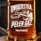 Kufel Personalizowany Na 20 Urodziny Prezent Dla 20 Latka Mężczyzny: Dwudziestka. Pełen Gaz Kufel Personalizowany Na 20 Urodziny Prezent Dla 20 Latka Mężczyzny: Dwudziestka. Pełen Gaz