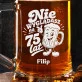 Kufel Personalizowany z Grawerem Dla 75 Latka Prezent Na 75 Urodziny Dla Mężczyzny: Sarkastyczny Jubilat Kufel Personalizowany z Grawerem Dla 75 Latka Prezent Na 75 Urodziny Dla Mężczyzny: Sarkastyczny Jubilat