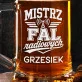 Kufel Personalizowany z Grawerem Dla Radiowca Prezent Dla Mężczyzny: Radiowy Styl Varsity Kufel Personalizowany z Grawerem Dla Radiowca Prezent Dla Mężczyzny: Radiowy Styl Varsity