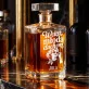 Karafka Do Whisky z Grawerem Dla 70 Latki Prezent Na 70 Urodziny Dla Kobiety: Wciąż Młoda Duchem