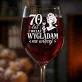 Kieliszek Do Wina Dla Kobiety 70 Lat Prezent Na 70 Urodziny Dla Kobiety: 70 Lat - Wciąż Wyglądam Kieliszek Do Wina Dla Kobiety 70 Lat Prezent Na 70 Urodziny Dla Kobiety: 70 Lat - Wciąż Wyglądam