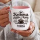 Kubek Personalizowany Dla Żony Prezent Na Rocznicę Ślubu Dla Kobiety: Królowa Chaosu I Kawy Kubek Personalizowany Dla Żony Prezent Na Rocznicę Ślubu Dla Kobiety: Królowa Chaosu I Kawy