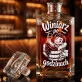 Karafka Do Whisky z Grawerem Dla Winiarza Prezent: Winiarz Po Godzinach Karafka Do Whisky z Grawerem Dla Winiarza Prezent: Winiarz Po Godzinach