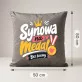 Poduszka Dekoracyjna Dla Synowej Prezent Dla Kobiety: Synowa Na Medal Poduszka Dekoracyjna Dla Synowej Prezent Dla Kobiety: Synowa Na Medal