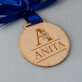 Inicjał imię floral - Drewniany medal