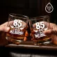Zestaw Prezentowy Whisky Dla 85 Latka Na 85 Urodziny Dla Mężczyzny: 85 Lat I Dalej Bez Zestaw Prezentowy Whisky Dla 85 Latka Na 85 Urodziny Dla Mężczyzny: 85 Lat I Dalej Bez
