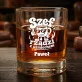 Szklanki Do Whisky z Grawerem Dla Szefa Prezent Dla Mężczyzny: Szef Rządzi Z Uśmiechem Szklanki Do Whisky z Grawerem Dla Szefa Prezent Dla Mężczyzny: Szef Rządzi Z Uśmiechem