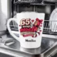 Kubek Personalizowany Na 65 Urodziny Prezent Dla 65 Latki Kobiety: 65 I Wciąż Młoda Kubek Personalizowany Na 65 Urodziny Prezent Dla 65 Latki Kobiety: 65 I Wciąż Młoda