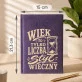 Kalendarz Książkowy A5 2027 Na 90 Urodziny Prezent Dla 90 Latka Mężczyzny: Zabawna Retro Elegancja Kalendarz Książkowy A5 2027 Na 90 Urodziny Prezent Dla 90 Latka Mężczyzny: Zabawna Retro Elegancja