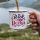Kubek Emaliowany Na 75 Urodziny Prezent Dla 75 Latki Kobiety: Elegancki Dowcip