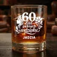 Szklanki Do Whisky z Grawerem Na 60 Urodziny Prezent Dla 60 Latki Kobiety: 60 Lat Pełnych Wdzięku Szklanki Do Whisky z Grawerem Na 60 Urodziny Prezent Dla 60 Latki Kobiety: 60 Lat Pełnych Wdzięku