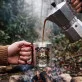 Kubek Metalowy z Karabińczykiem Dla Podróżnika Prezent Dla Mężczyzny: Retro Kawowy Wędrownik Kubek Metalowy z Karabińczykiem Dla Podróżnika Prezent Dla Mężczyzny: Retro Kawowy Wędrownik