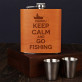 Keep calm and go fishing - Piersiówka w skórzanej oprawie